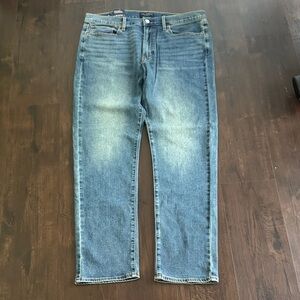 LUCKY BRAND MENS JEANS 36 X 32 ATHLETIC SLIM STRAIGHT LEG NEW
